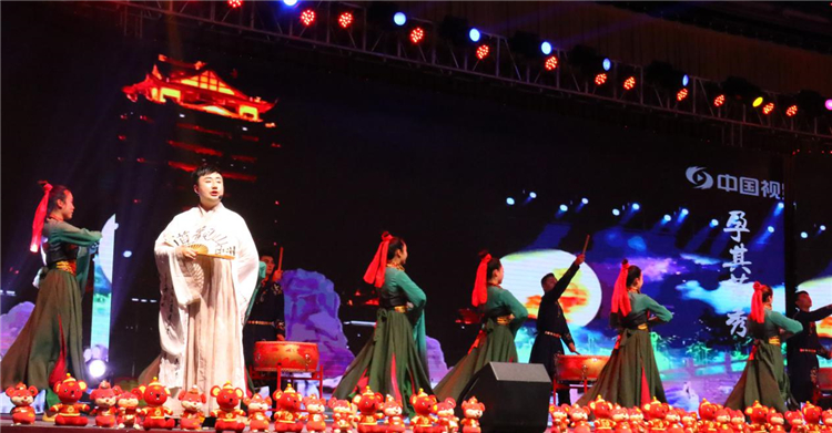 眉山東辰學(xué)校 舞臺劇 《眉山東辰賦》